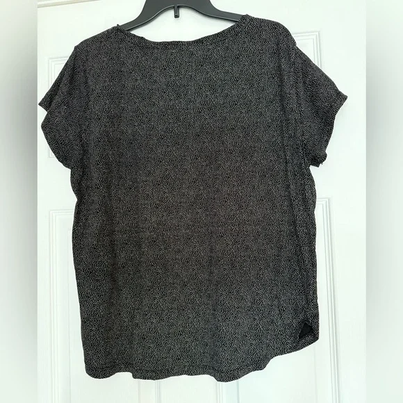 H&M Black and White Short Sleeve Top - Picture 2 of 4